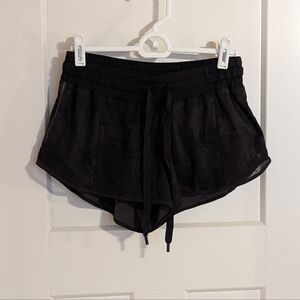 Lululemon Hotty Hot Black Camo Shorts with Drawstring sz 6